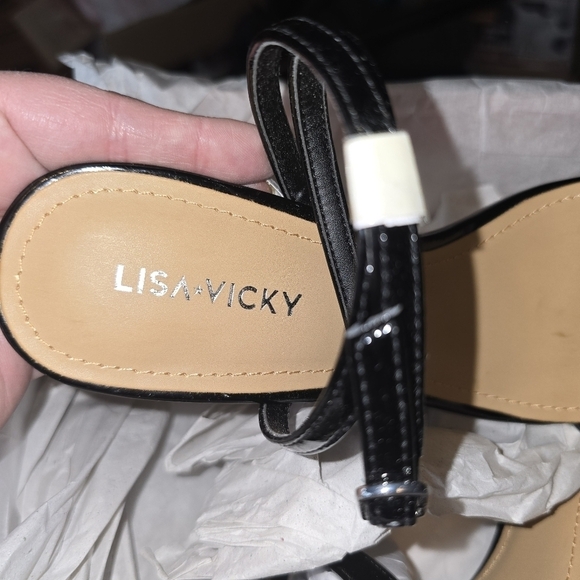 Lisa Vicky Grace Black Patent Ankle Strap Sandal Heels Black NWT in Box Size 8